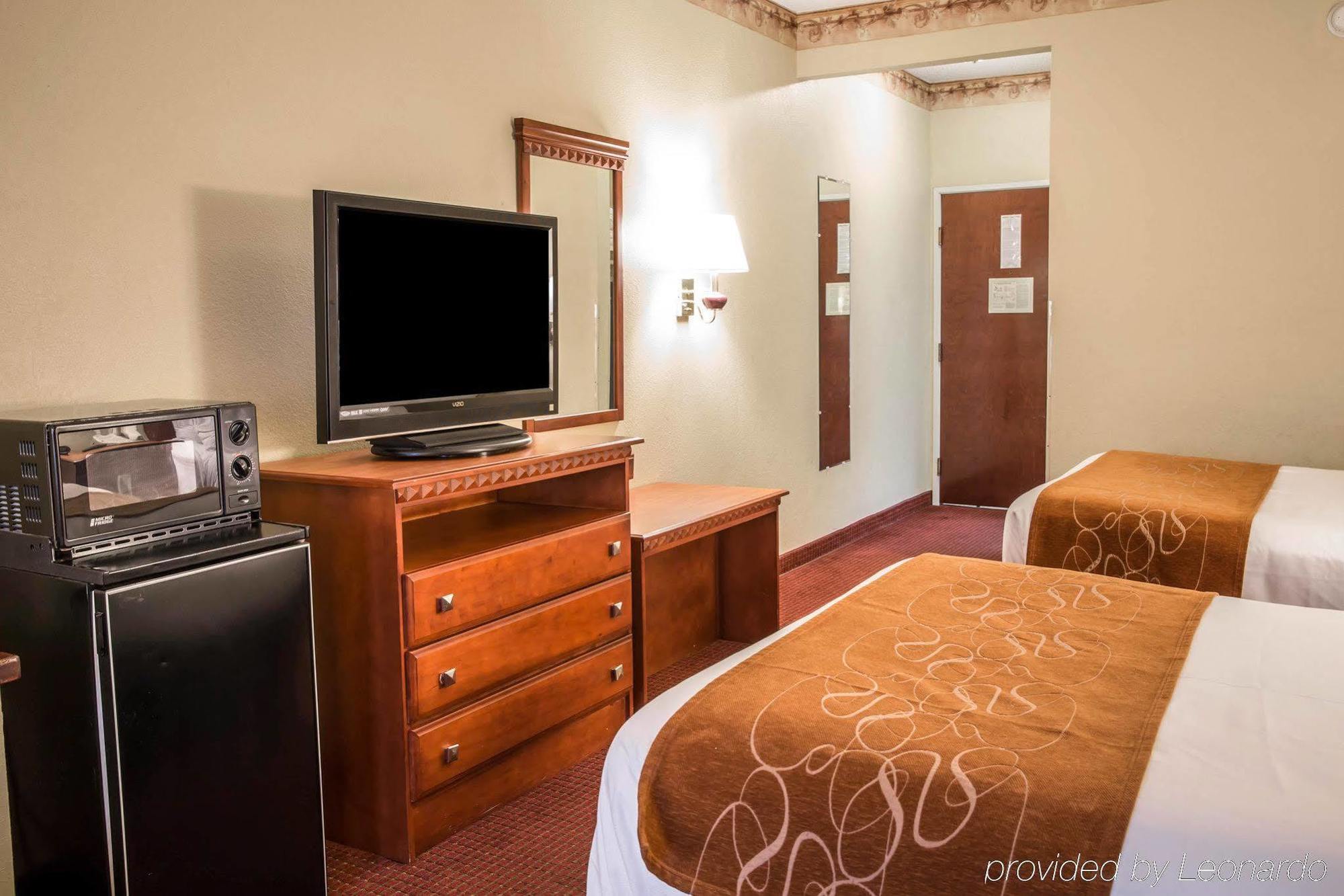 Comfort Suites Near Camp Lejeune Джексонвілл Екстер'єр фото